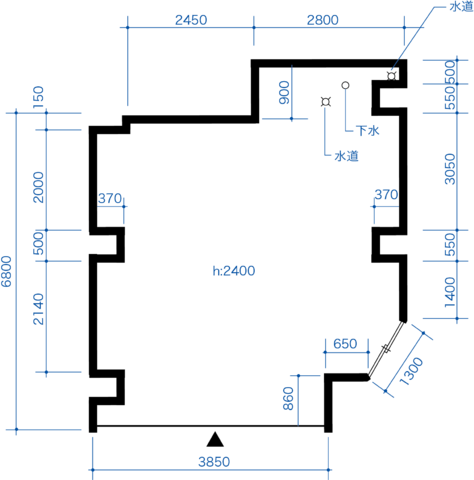 商店街に面した昭和レトロな佇まい【初回3ヶ月無料！】